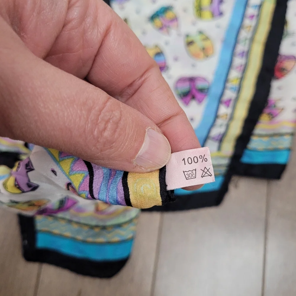 Laurel Birch style colourful silk scarf with cats - Picture 6 of 7